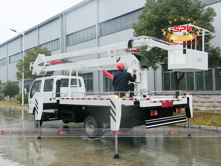 18m Aerial Platform Truck ISUZU- Controlled on the platform